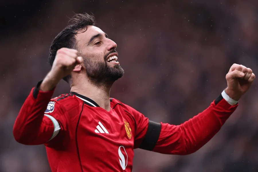 24直播网官网-尽力局，曼联球员本场共创造10次机会，其中8次来自B费