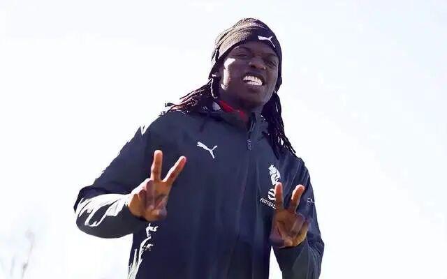 24直播网官网-已是圣西罗的“老人”：米兰10号誓言德比取胜，续约事项接近谈妥